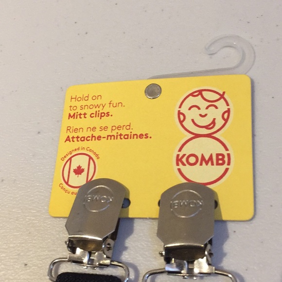 3 Pairs Hand Knit Mittens & Kombi Mitt Clips Kids Children's - Picture 2 of 16